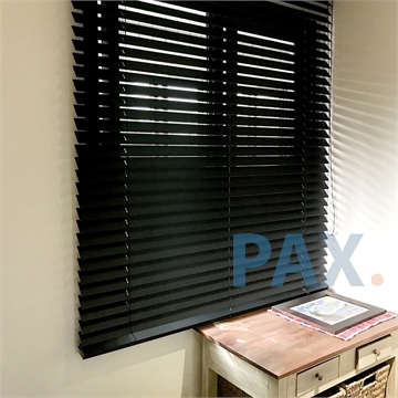 Afbeeldingen van Zwarte Houten Jaloezieen goedkoop 50mm (Venetian Blinds) met Houtnerf (aanbieding)