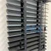 Afbeelding van Houten Jaloezieen goedkoop 50mm (Venetian Blinds) met Houtnerf (aanbieding)