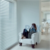Afbeelding van Witte Houten Jaloezieen goedkoop 50mm (Venetian Blinds) met Houtnerf (aanbieding)